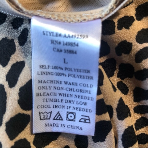 Sadie & Sage Animal print wide leg jumpsuit romper L - Picture 9 of 11